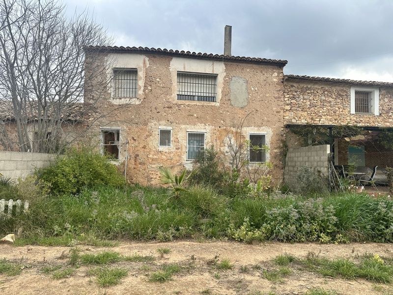 Foto 4877f820-dca0-4070-9836-76f13a56f468. Casa amb aparcament a Algar de Palància