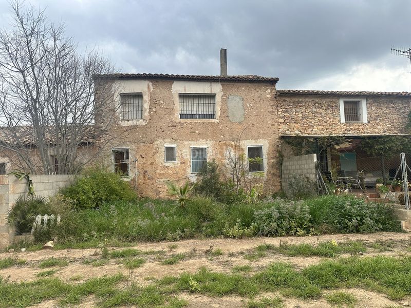 Foto fe0a59ef-b2c9-46c0-9f41-0bd017392351. Casa amb aparcament a Algar de Palància