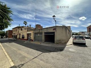 Parking voiture à Algímia de Alfara. Garaje en venta en algimia de alfara.