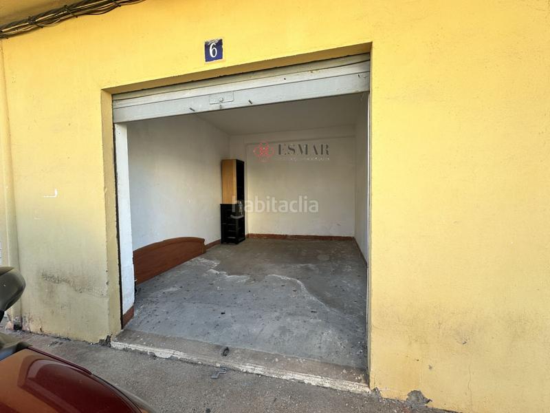 Foto 181235fb-f705-4637-bcb8-a57065437e79. Aparcament cotxe a Algímia de Alfara