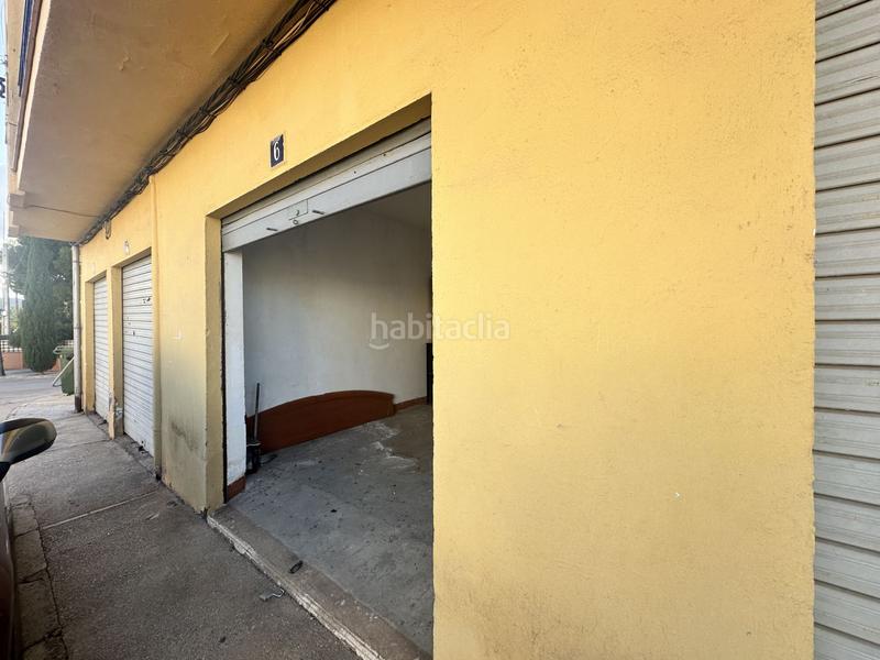 Foto 43124c22-0439-43e8-ac15-66eb124184c9. Aparcament cotxe a Algímia de Alfara