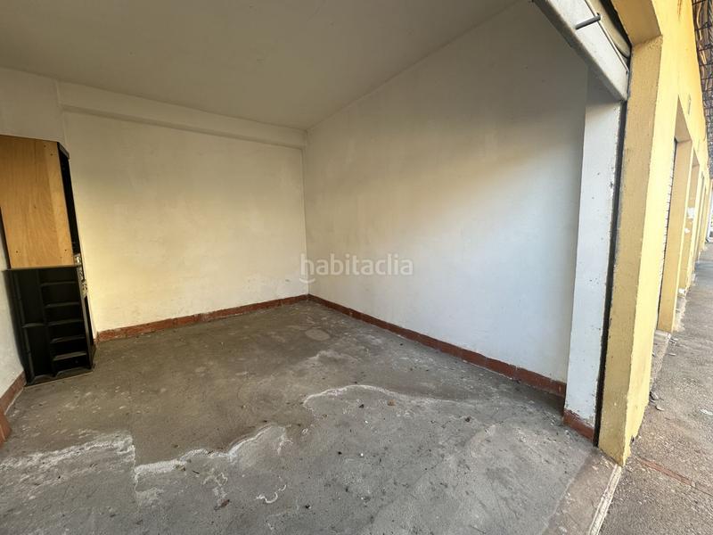 Foto b5f0066f-d62d-41d7-a625-ce6f122daf7b. Aparcament cotxe a Algímia de Alfara