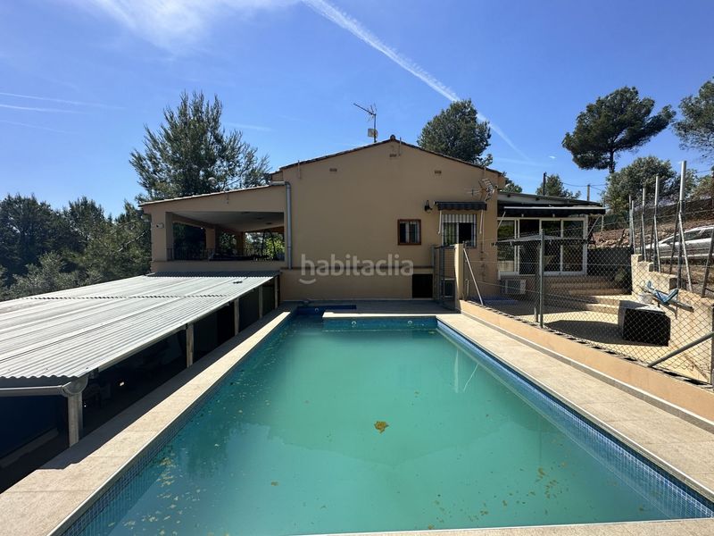 Foto bd3c53fa-64f3-4a41-88dc-1bb5ad0fce90. Xalet amb aparcament piscina a Sot De Ferrer