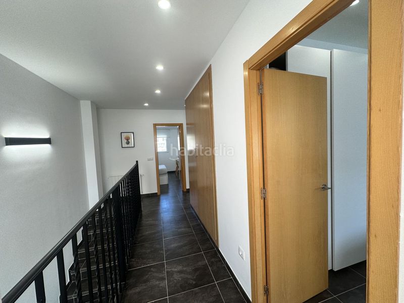 Foto 508ab511-f8d9-472f-ba53-79fa7bd01266. Casa adossada amb calefacció aparcament a Torres Torres