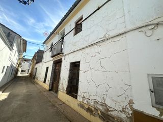 House in Algímia de Alfara. Casa en venta en algimia de alfara.