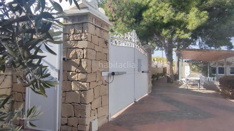 Foto e4ffa4f8-7c87-4559-8966-4246456bc6f3. Xalet amb calefacció aparcament piscina a Sol y Luz Sant Vicent del Raspeig
