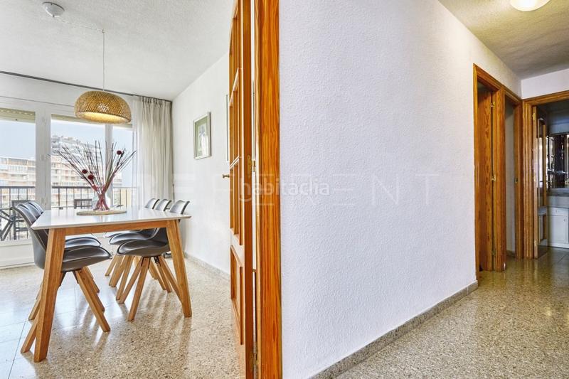 Foto c0583de3-76d9-40bf-b858-40c987c7809a. Affitto piccolo appartamento con parcheggio in Playa de San Juan Alicante