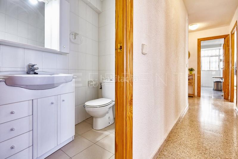 Foto 4e61f626-eb1c-4aa4-a0a7-dec5b68ceb7c. Lloguer apartament amb aparcament a Playa de San Juan Alicante