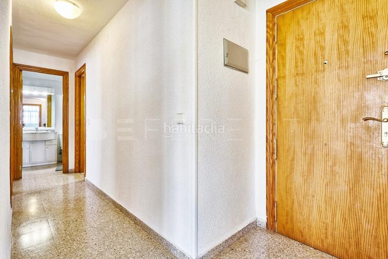 Foto 2d5305c8-b433-4999-8d5e-12e43387d988. Miete appartement mit parking in Playa de San Juan Alicante