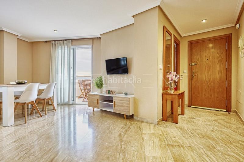 Foto 3c6cdd78-0974-4e4f-aa31-d452ea1fe767. Alquiler apartamento alquiler temporal en 1 linea de Playa Muchavista en Campello (el)