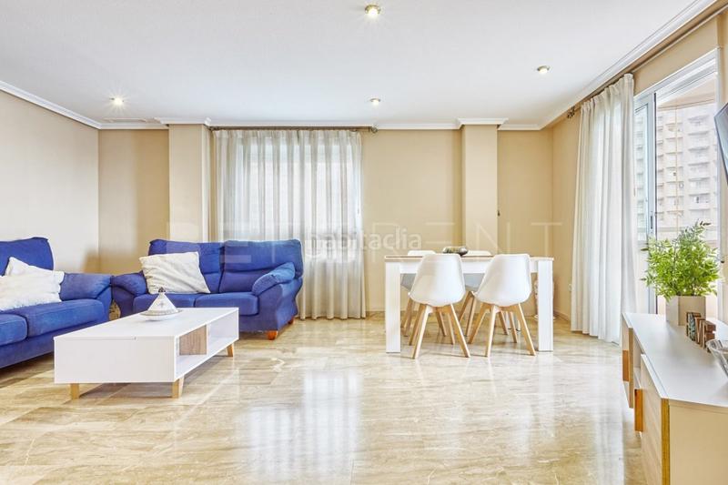 Foto d0296246-9223-4723-a129-07b1ea16136d. Alquiler apartamento alquiler temporal en 1 linea de Playa Muchavista en Campello (el)