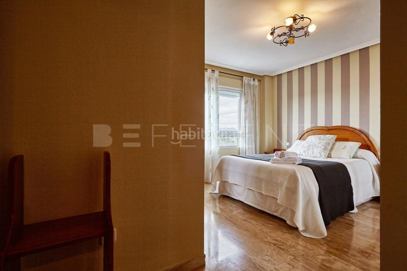 Foto 97e48ab9-6344-4e13-81ed-db4e4662e689. Lloguer apartament amb calefacció aparcament piscina a Campello (el)