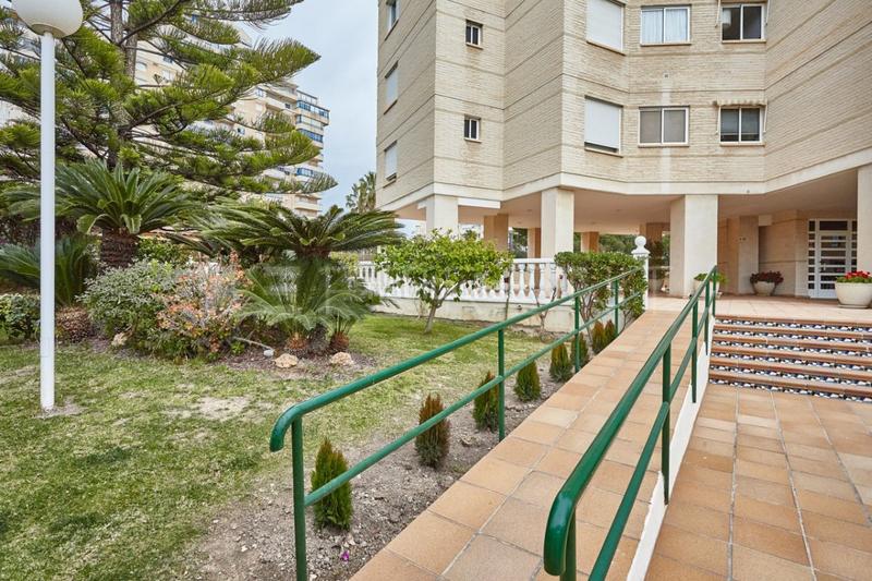 Foto c1dace04-6ff9-451f-8c62-fc058fe2a3c5. Lloguer apartament amb calefacció aparcament piscina a Campello (el)