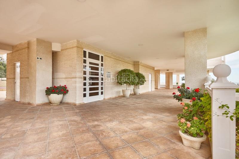 Foto eb4cbbdc-8bf8-4cd3-9660-d07ddf3a7a96. Lloguer apartament amb calefacció aparcament piscina a Campello (el)