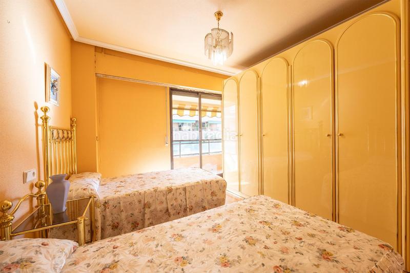 Foto 2d8064ef-dda7-45a7-8f1c-7184f9944672. Etagenwohnung mit parking in Mercado Alicante