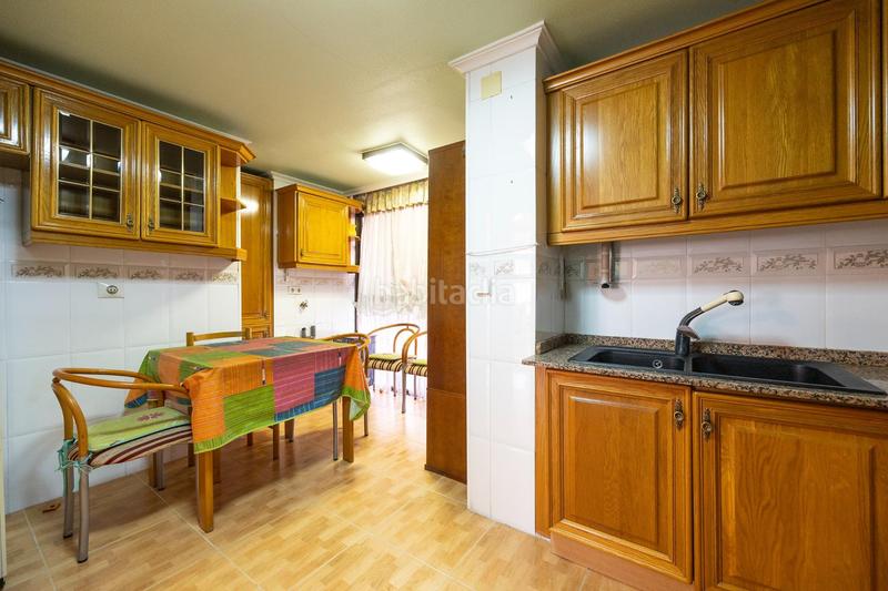 Foto 8140cd27-801a-494d-9984-c18de41bfcc6. Etagenwohnung mit parking in Mercado Alicante