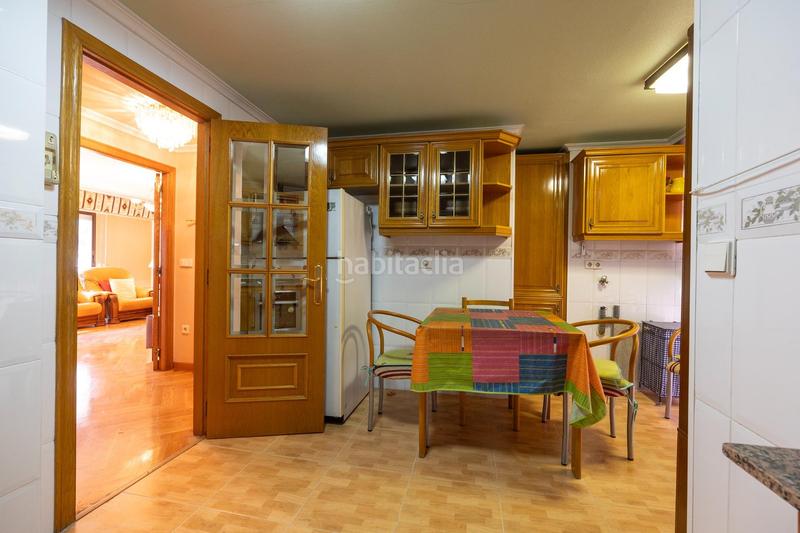 Foto b3e2181e-4b54-44bb-bb96-e7ef5abe6653. Etagenwohnung mit parking in Mercado Alicante