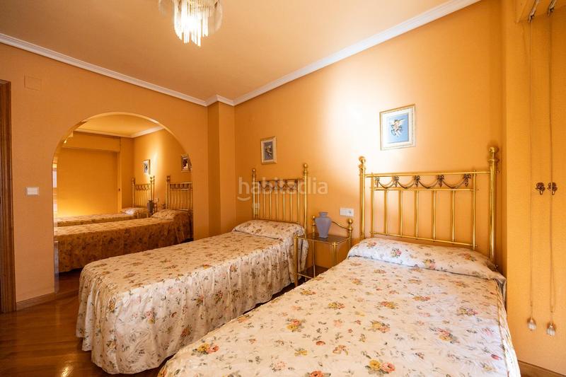 Foto d2266841-53a3-4da7-af91-55c990d3a624. Etagenwohnung mit parking in Mercado Alicante