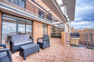 Àtic  Avenida juan sanchis candela. Espectacular ático dúplex de 3 plantas con gran terraza, garaje