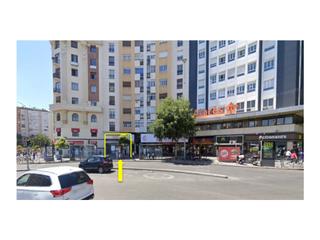 Location Local commercial  N/a. Local en la glorieta de cuatro caminos