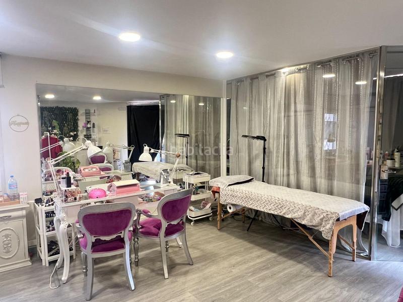 Foto 51af4bef-b1d9-4c1c-a0f2-20af10351274. Affitto locale commerciale in Centre Sant Andreu de Llavaneres