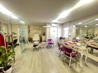 Business premise in Centre