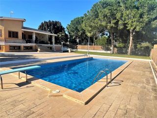 Chalet en Jubalcoi. Oportunidad!!!!!  fantastica villa independien con piscina priva