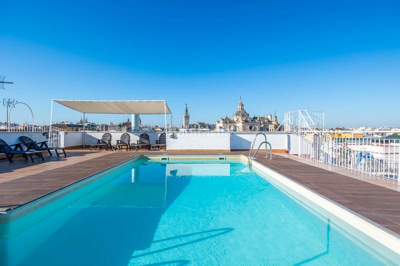 Foto 9c2a8af0-949a-469c-8654-0b08c4315633. Etagenwohnung mit parking pool in Alfalfa - Santa Cruz Sevilla