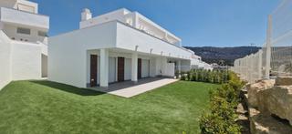 Maison jumelée à Calle el copo 9. Chalet de diseño a estrenar atlanterra