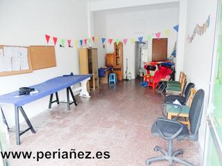 Local commercial à Estruch-Eixample. Local en venta en centro.
