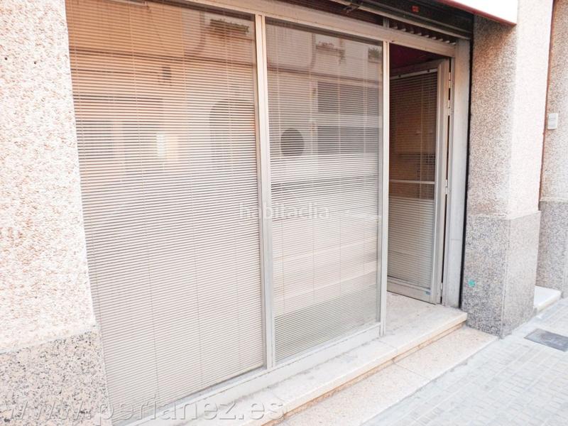 Foto 0398ff02-c531-432d-a5e0-358f664cfbd8. Alquiler local comercial local en alquiler en marina. en Prat de Llobregat (El)