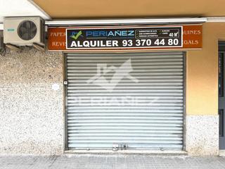 Lloguer Local Comercial a Centre. Local en alquiler en av. virgen de montserrat sud.