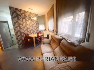 Location Appartement à Estruch-Eixample. Piso en alquiler en plaça blanes, 2 dormitorios.