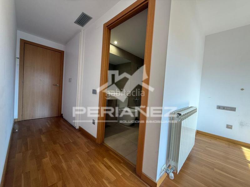 Foto 9e9f506a-1913-44a0-a0ad-8852b76b883b. Location appartement avec parking dans Eixample Sud - La Barceloneta Prat de Llobregat (El)
