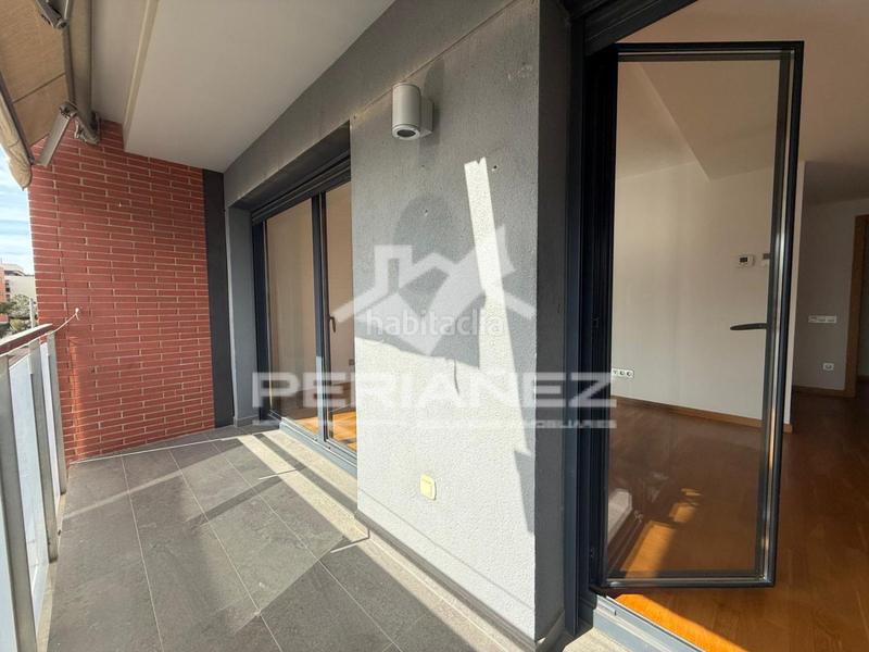 Foto a455bdaa-b08d-4022-9643-f101ac1dcf0e. Location appartement avec parking dans Eixample Sud - La Barceloneta Prat de Llobregat (El)