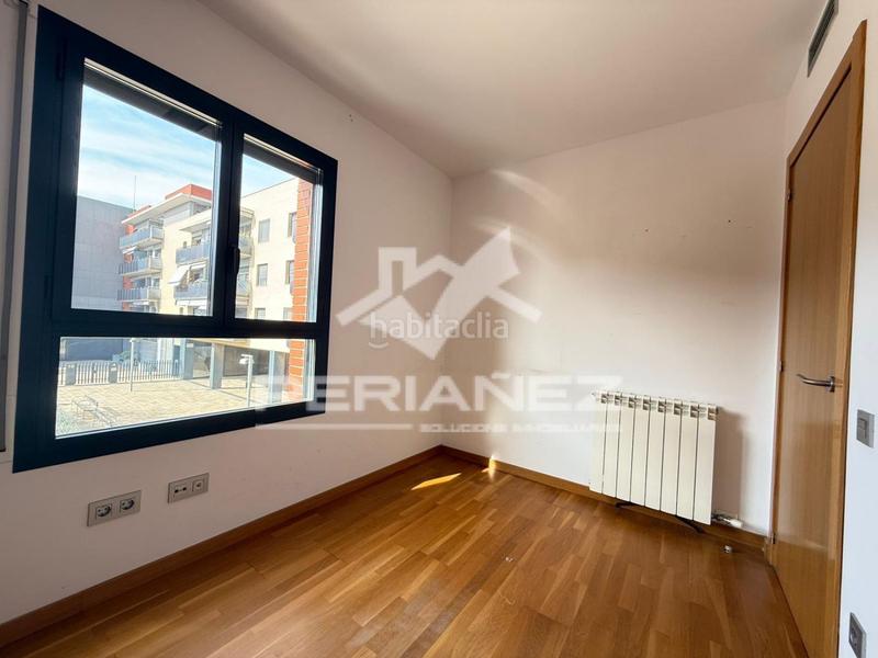 Foto 0ced5507-e4a6-4a5f-a1c0-c475b0593a94. Rent flat with parking in Eixample Sud - La Barceloneta Prat de Llobregat (El)