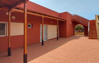 Lloguer Casa a N/a. Villa con azotea 1200€/mes con garaje + 100€ gastos inc