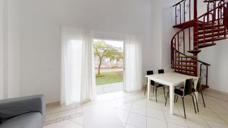 Lloguer Casa adossada a Avenida el guincho 4. Adosado de 2 dormitorios disponible, ahora por 1.100€/mes con 10