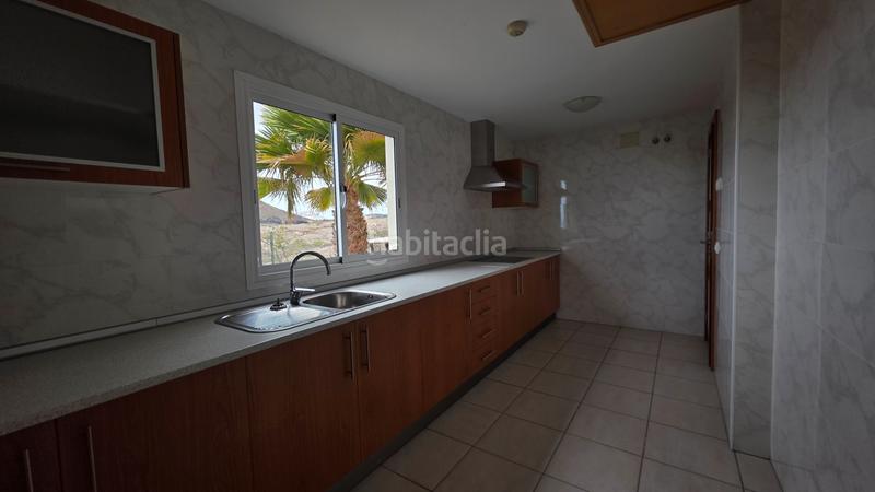 Foto 0646be39-9a82-49fa-8831-38ca56d80123. Rent house in n/a in Golf del Sur - Amarilla Golf San Miguel de Abona