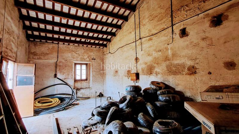 Foto 4172b3c7-2cd4-45f6-a11d-79e8fcf9e8d3. Casa pareada casa para reformar situada en el centro del pueblo. en Cassà de la Selva