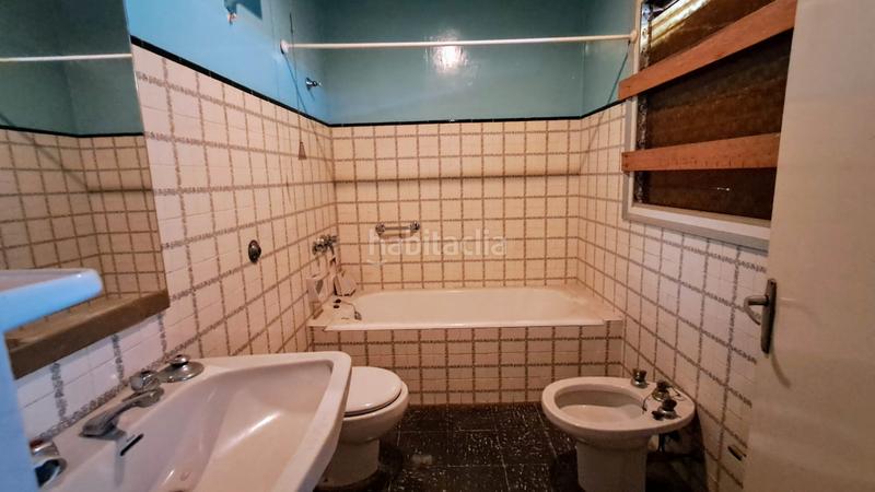 Foto 5cb52862-d467-4665-bf98-f3e02eb7a858. Casa pareada casa para reformar situada en el centro del pueblo. en Cassà de la Selva