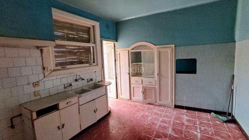 Foto 6cbfc176-2367-4725-9901-db97a45311e4. Casa pareada casa para reformar situada en el centro del pueblo. en Cassà de la Selva