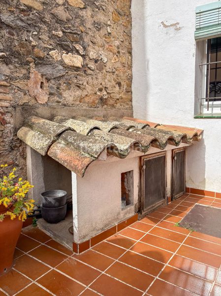 Foto 00ed7c83-80f6-48ea-9874-2a126dc27cc4. Casa adossada amb xemeneia calefacció a Quart