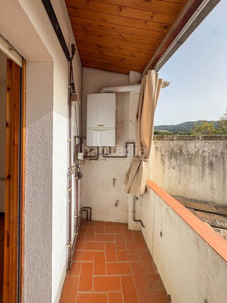 Foto 04fbdabb-cf73-4c19-8d9c-c5d6370d8247. Casa adossada amb xemeneia calefacció a Quart