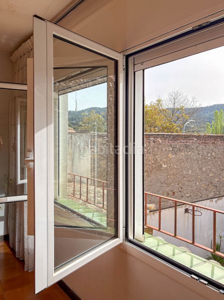 Foto 46b7ab41-6024-4197-b09a-a2c291b845e0. Casa adossada amb xemeneia calefacció a Quart