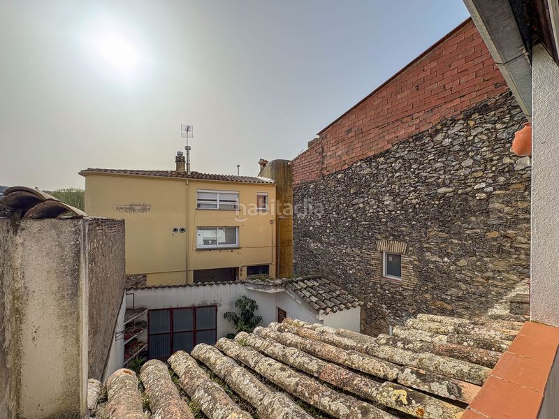Foto 955a8344-be84-49d0-968e-8aadf3cd74c0. Casa adossada amb xemeneia calefacció a Quart