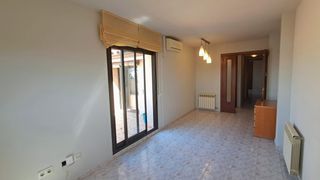 Pis  Rambla onze de setembre. Amplio piso con gran terraza y 2 plazas de aparcamiento en el mi
