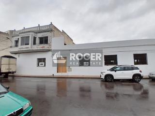 Nau industrial a Carrer de sant pasqual 85. Oferton de nave y vivienda en centro