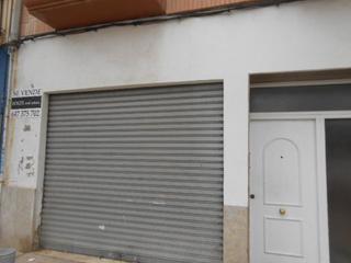 Local Comercial en Carrer la sequiota 5. Local centrico , con salida de humos .