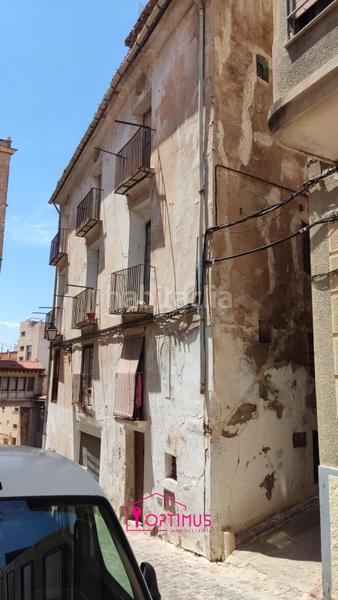 Foto 785cdea6-c0c8-46fc-93b3-e6bd57e40aa4. Edifici a Segorbe